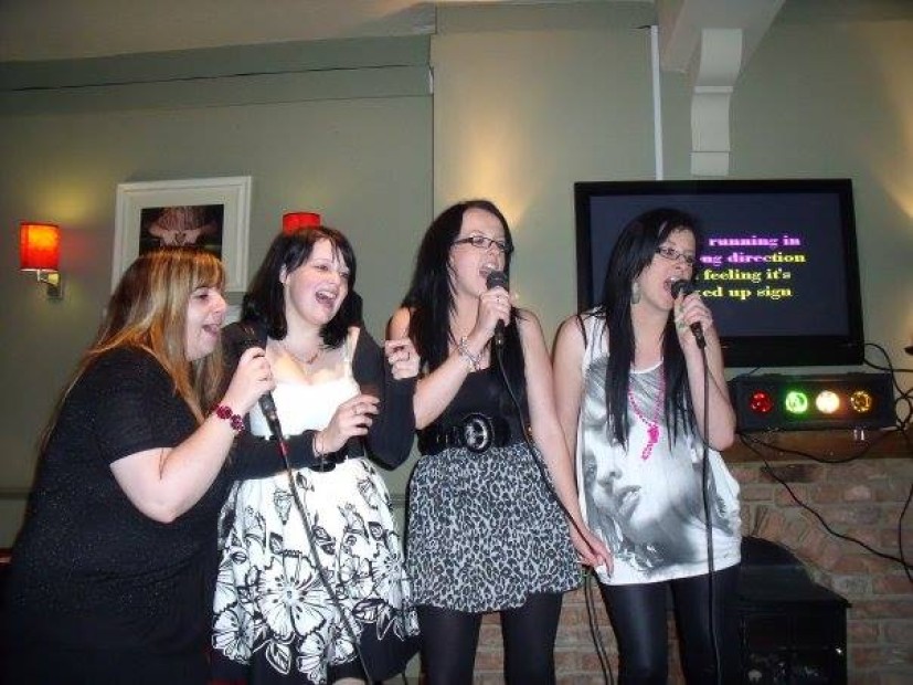 Karaoke Girls